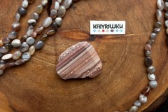 Коллекционный минерал агат, бусина свободной формы, №К0644