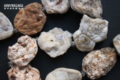 Кружевной агат, жеоды с напылением светлые, 3 бусины