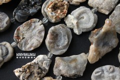 Кружевной агат, жеоды с напылением средние, 4 бусины