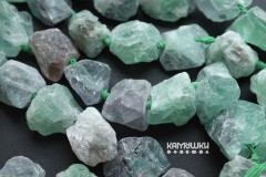 Флюорит, куски необработанные крупные, набор 4 бусины Флюорит, куски необработанные крупные, набор 4 бусины