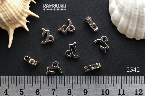 Подвеска зодиак "Козерог", 7х10 мм, №2542, 1 шт