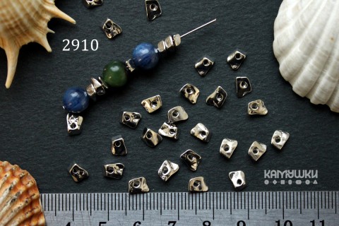 Бусина "кусочки металла" 4х5 мм, №2910, 1 шт