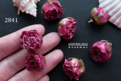 Подвеска из бутона розы в эпоксидной смоле, ярко-розовая, №2841, 1 шт Подвеска из бутона розы в эпоксидной смоле, ярко-розовая, №2841, 1 шт