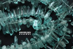 Горный хрусталь, кристаллы тонированные бирюзовые, набор 9 см Горный хрусталь, кристаллы тонированные бирюзовые, набор 9 см