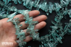 Горный хрусталь, кристаллы тонированные бирюзовые, набор 9 см Горный хрусталь, кристаллы тонированные бирюзовые, набор 9 см