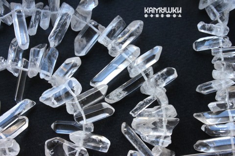 Горный хрусталь, кристаллы тонкие 15-30 мм, набор 9,5 см Горный хрусталь, кристаллы тонкие 15-30 мм, набор 9,5 см