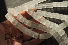 Кварц белый, шайбочки матовые, набор 11 бусин Кварц белый, шайбочки матовые, набор 11 бусин