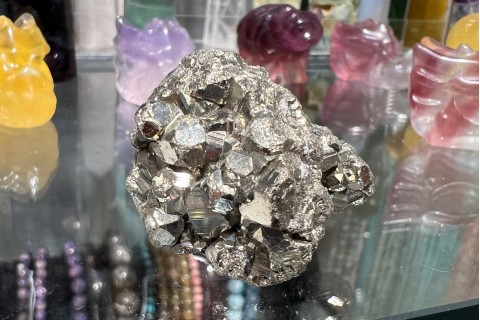 Коллекционный минерал, пирит, №К0192