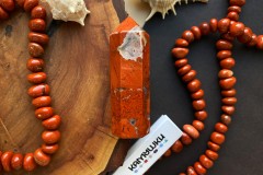 Коллекционный минерал, яшма красная, №К0274