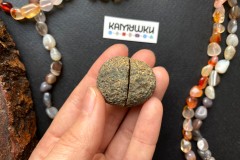 Коллекционный минерал, агат, две половинки, №К0506