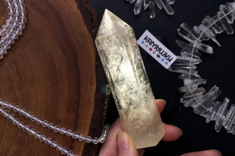 Коллекционный минерал, горный хрусталь, №К0556