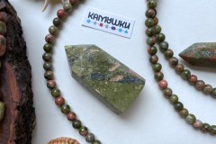Коллекционный минерал, унакит, №К0579 Коллекционный минерал, унакит, №К0579