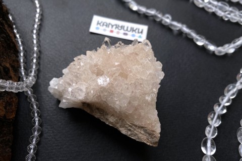 Коллекционный минерал, горный хрусталь, №К0513