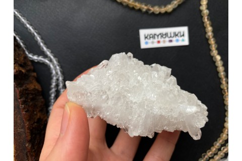 Коллекционный минерал, горный хрусталь, №К0516