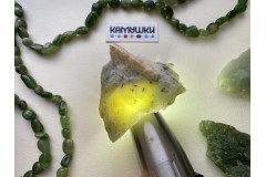 Коллекционный минерал, нефрит, №К0738
