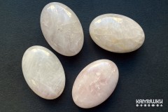 Коллекционный минерал, розовый кварц , №К0761