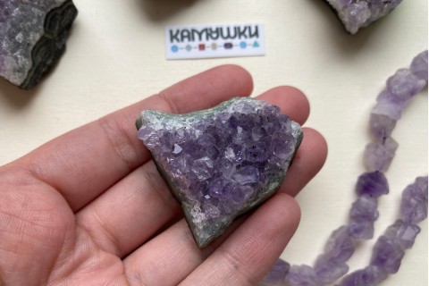 Коллекционный минерал, аметист, №К0922