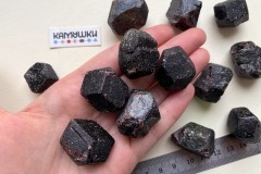 Коллекционный минерал, гранат, №К0819