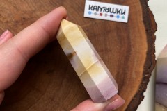 Коллекционный минерал, мукаит с зоной опала, №К0794