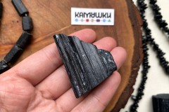 Коллекционный минерал, черный турмалин (шерл), №К0822 Коллекционный минерал, черный турмалин (шерл), №К0822