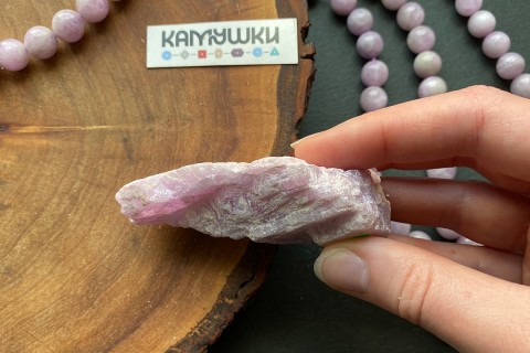 Коллекционный минерал, кунцит, №К0956