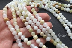 Белый кальцит и мраморный оникс, шар гладкий 6 мм, набор 16 бусин Белый кальцит и мраморный оникс, шар гладкий 6 мм, набор 16 бусин