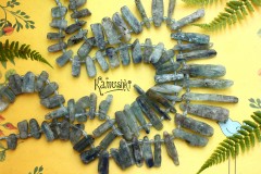 Кианит, плоские палочки, набор 9 бусин