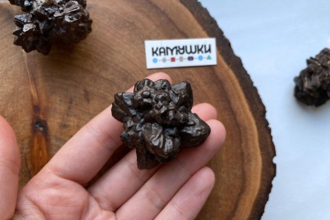 Коллекционный минерал, псевдоморфоза лимонита, №К0896