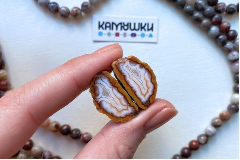 Коллекционный минерал, агат, две половинки, №К0765
