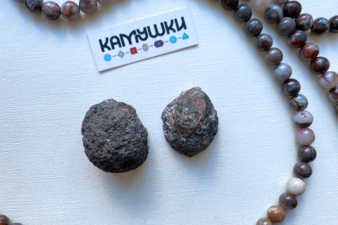 Коллекционный минерал, агат, две половинки, №К0768