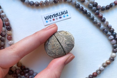 Коллекционный минерал, агат, две половинки, №К0770