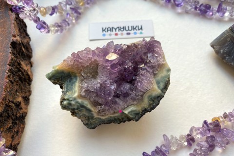 Коллекционный минерал, аметист, №К0452