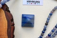 Коллекционный минерал, кварц с включениями дюмортьерита, №К0178