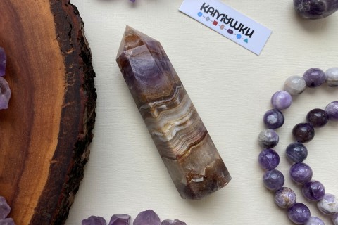 Коллекционный минерал, аметист с агатом, №К0389
