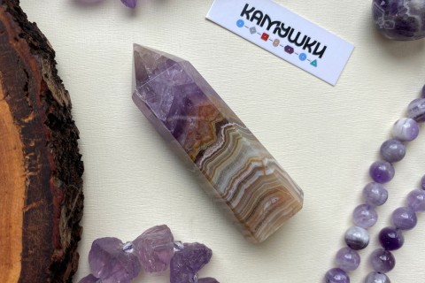 Коллекционный минерал, аметист с агатом, №К0386