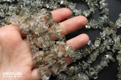 Кварц с включениями слюды, крошка, набор 9,5 см Кварц с включениями слюды, крошка, набор 9,5 см