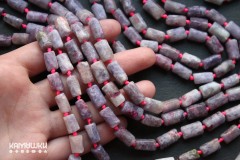 Полевой шпат с лепидолитом и турмалином, цилиндры произвольной огранки 7х12 мм, набор 7 бусин Полевой шпат с лепидолитом и турмалином, цилиндры произвольной огранки 7х12 мм, набор 7 бусин