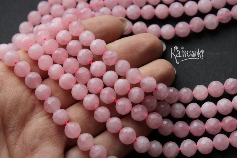 Розовый кварц "мадагаскарский", граненый шар 8 мм, набор 12 бусин