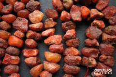 Сердолик, куски сферолитов необработанные, набор 9,5 см Сердолик, куски сферолитов необработанные, набор 9,5 см