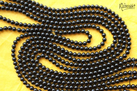 Шпинель черная, шар гладкий 4 мм, набор 9,5 см