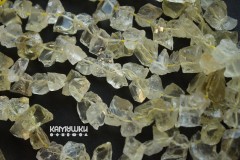 Кварц "лимонный", кусочки необработанные, набор 9 см Кварц "лимонный", кусочки необработанные, набор 9 см