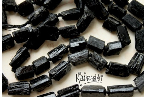 Черный турмалин, кусочки, набор 2 бусины Черный турмалин, кусочки, набор 2 бусины