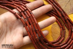 Яшма "красная", гладкие трубочки, 4х13 мм, набор 7 бусин Яшма "красная", гладкие трубочки, 4х13 мм, набор 7 бусин