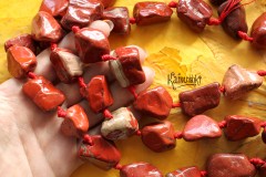 Яшма красная, куски крупные, набор 3 бусины Яшма красная, куски крупные, набор 3 бусины
