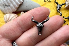 Бусина фигурная "рогатый череп" с фианитами 18х20 мм, №1656, 1 шт Бусина фигурная "рогатый череп" с фианитами 18х20 мм, №1656, 1 шт