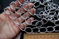 Цепь крупная, звено 18х27 мм, отрезок 9 звеньев (20 см) №1013 Цепь крупная, звено 18х27 мм, отрезок 9 звеньев (20 см) №1013