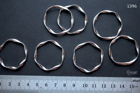 Коннектор "круг 30 мм" №1396-0920, 1 шт