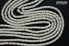 Коралл белый, "тюльпан" 6х9 мм, набор 10 бусин
