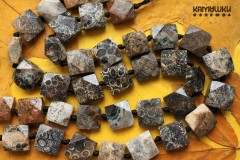 Коралл окаменелый темный, квадрат гранёный 18 мм, набор 3 бусины
