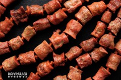 Коралл губчатый, необработанные кусочки дикой формы, набор 7 бусин Коралл губчатый, необработанные кусочки дикой формы, набор 7 бусин